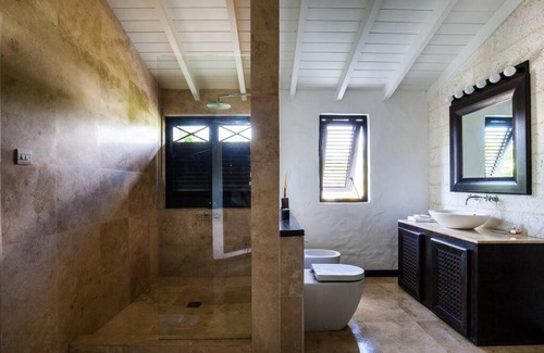 Westmoreland Villa | sienna