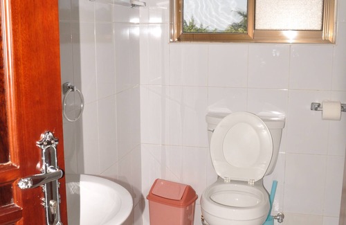Entebbe Hotel | Sienna Beach Hotel