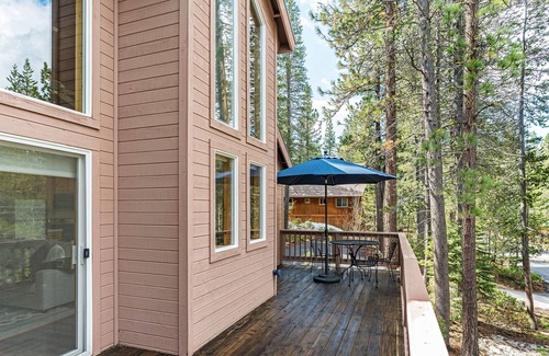 Truckee House | Sierra Haven by Tahoe Mountain Properties