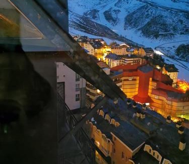 Pradollano Apartment | Sierra Nevada, próximo a pistas y plaza central, vistas increíbles