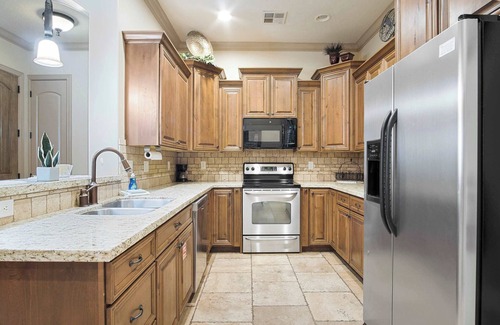 St. George Condo | Sierra Sky Patio w/Fireplace