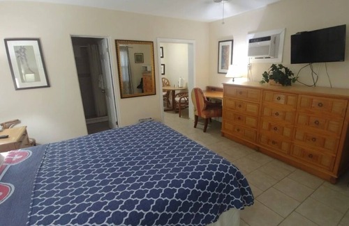 Riverside Park Hotel | Siesta Motor Inn By Townhouse Kennedy Space Center Titusville I 95