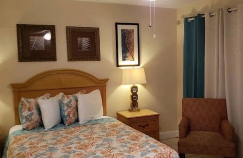 Riverside Park Hotel | Siesta Motor Inn By Townhouse Kennedy Space Center Titusville I 95
