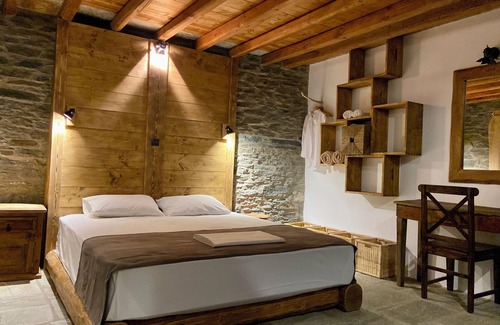 Platis Gialos House | Sifnos Roots