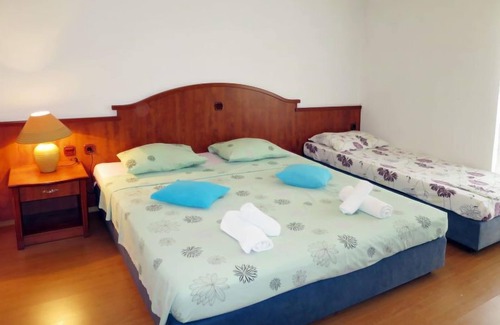 Mali Ston Apartment | Siga by Interhome