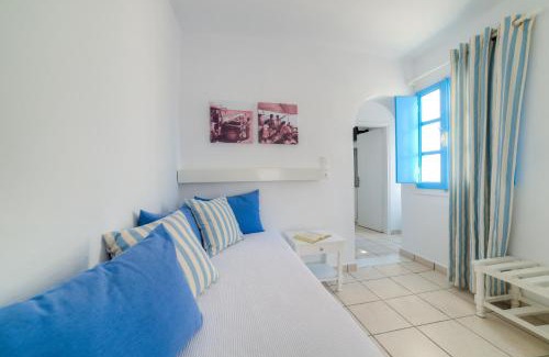 Kamari Hotel | Sigalas Beach Hotel