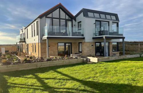 Amble House | Signal House - A Stunning Beach House - 2020 Build