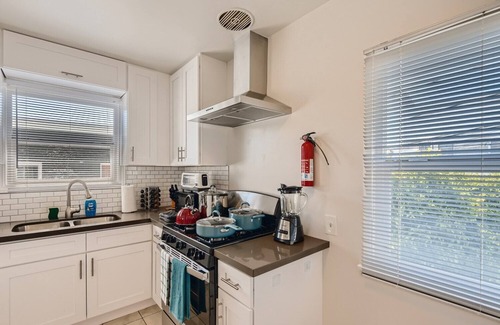 San Clemente Apartment | Signature KING 1BR Apt In San Clemente Beach! (AC)