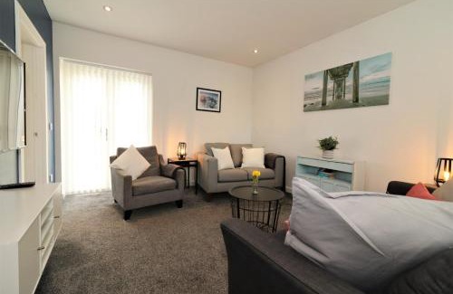 North Glasgow Apartment | Signature - Railway Cottage