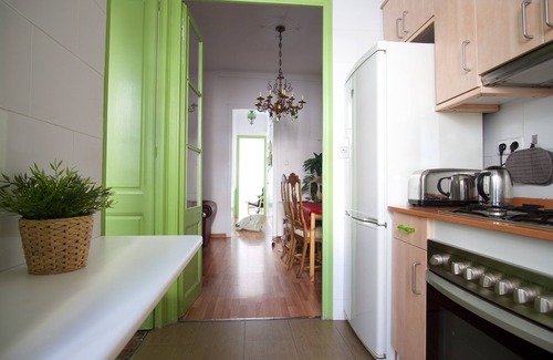 el Camp d'en Grassot i Gracia Nova Apartment | Silent flat in Gracia minutes 10 minutes walking from Sagrada Familia!