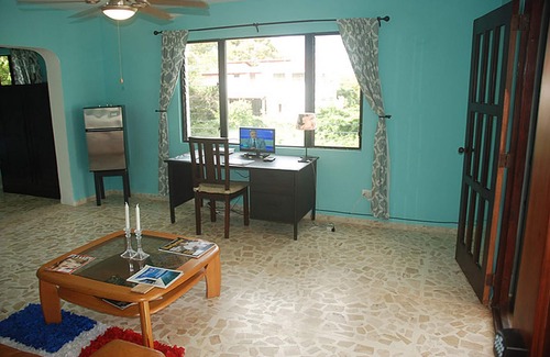 Los Cerros Apartment | Silent ocean-view room, pool/WiFi/cable TV/parking