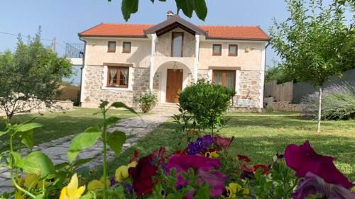 Mostar Villa | Silent Village Villa with Swimming Pool