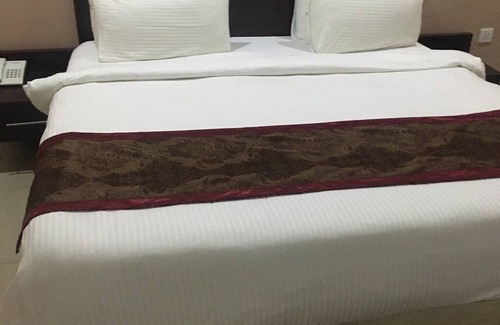 Jos Hotel | Silk Suites