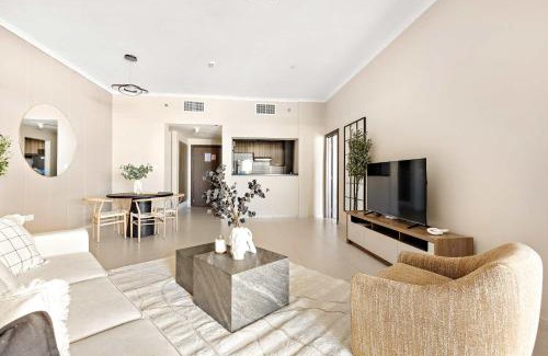 Saadiyat Cultural District Apartment | Silkhaus Ajwan Tower 1BR with Maid room in Saadiyat Island