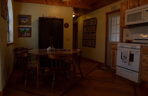 Shirley House | Sills Cove Lodge on Greers Ferry Lake! Plenty of parking, boat launch and view!