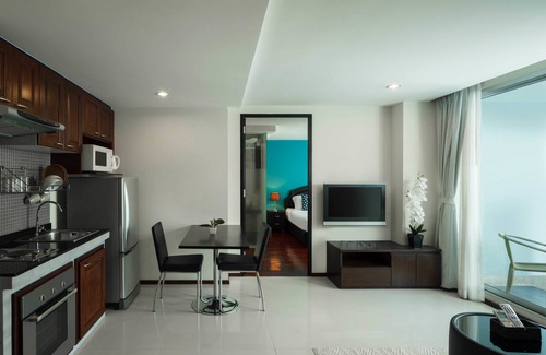 Silom Hotel | Silom Lofts Hotel