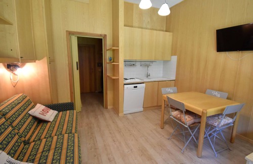Palu Apartment | SILVANA 08 STUDIO 022247-AT-673702