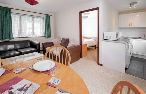 Chysauster Cottage | Silver Bungalow 2 (sleeps 4)