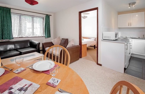 Chysauster Cottage | Silver Bungalow 2 (sleeps 4)
