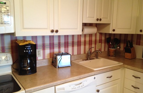 Snowshoe Condo | SILVER CREEK, 2 Bedroom, Ski-in Ski-Out, Great Family Condo