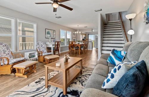 Navarre Beach Apartment | Silver Dolphin