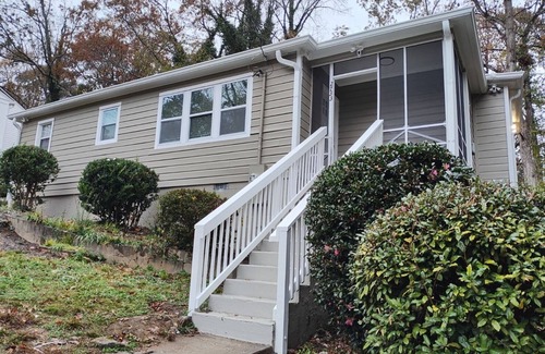 Collier Heights House | Silver Hills - 5 Miles from Downtown Atlanta