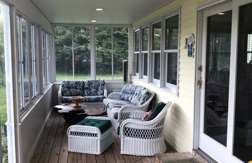 Traverse City House | SILVER LAKE, 5 ACRES OF PRIVACY, 500 FEET PRIVATE WATER FRONTAGE!