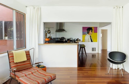 Silver Lake House | Silver Lake Mid-century Nestled in the Treetops