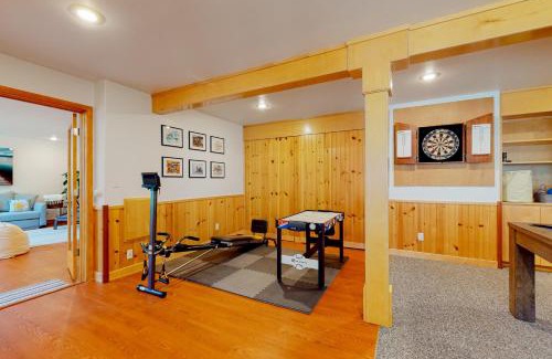 Oak Harbor House | Silver Lake Splendor