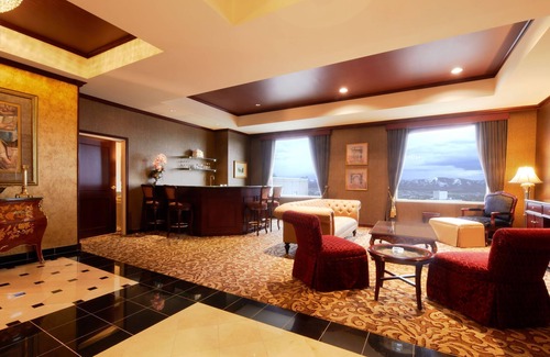 Downtown Reno Hotel | Silver Legacy Reno- A Caesars Rewards Destination