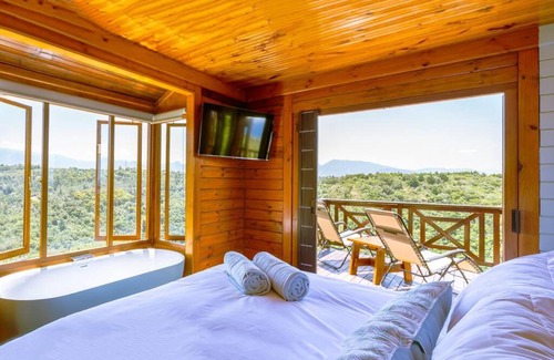 Victoria Bay Apartment | Silver Mist @ Ballots Bay