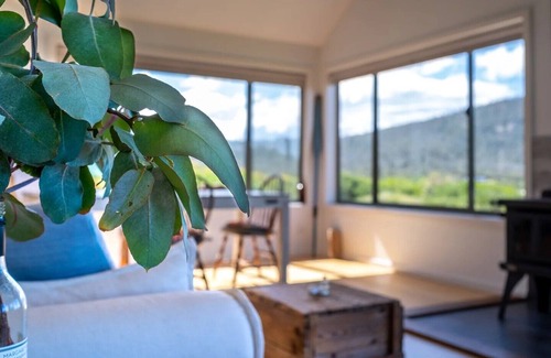 Bicheno House | Silver Moon at Half Moon Bay - Paradise!