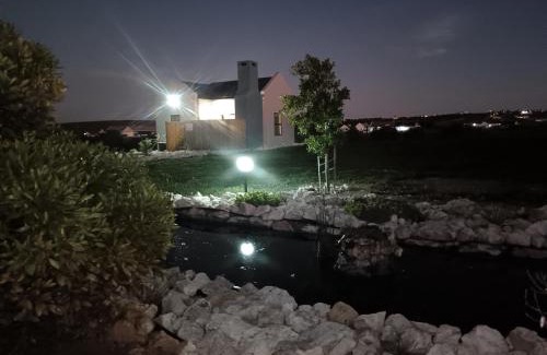 Langebaan Apartment | Silver Oaks Luxury Guest Cottage