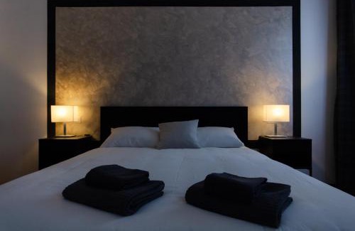Varesine House | Silver Room