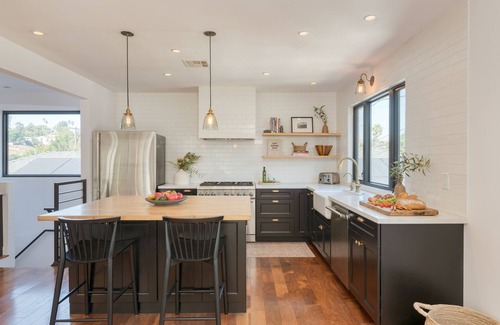 Silver Lake House | Silver Screen by AvantStay | Luxe Backyard Escape