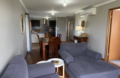Waterhouse House | Silver Seas - Plenty of space for family fun! Backyard Cricket Delight!