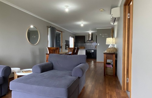 Waterhouse House | Silver Seas - Plenty of space for family fun! Backyard Cricket Delight!