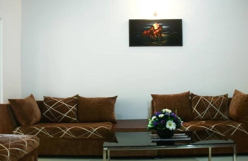 Kandy Hotel | Silver Sign Hotel and Gem Gallery