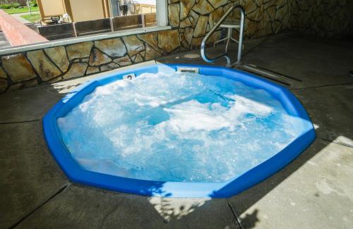 San Simeon Hotel | Silver Surf Motel
