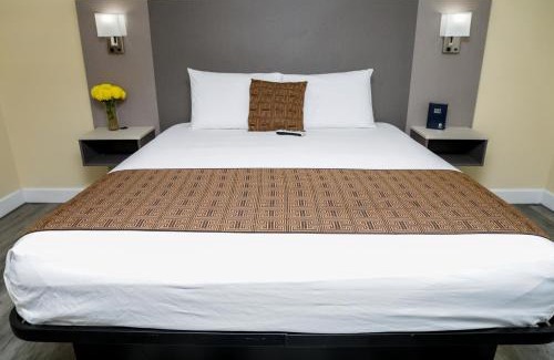 San Simeon Hotel | Silver Surf Motel