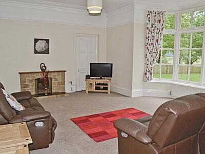 Lindale House | Silverdale Apartment