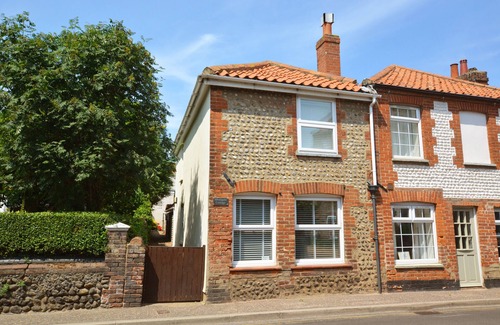East Runton House | Silvergate Cottage - Two Bedroom House, Sleeps 3