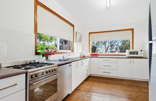 Culburra Beach Cottage | Silvermere Cottage - a cosy family getaway