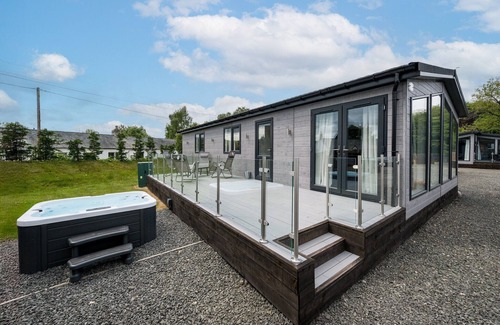Errol Cottage | Silverwood luxury | Luxury Spa Lodge