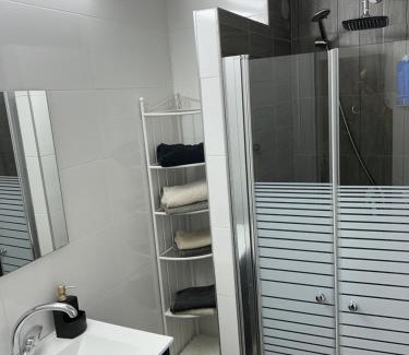 Ashdod Apartment | Sima Suite
