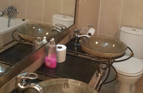 Greater Johannesburg Metropolitan Area House | Simbasun Royal Village and Spa