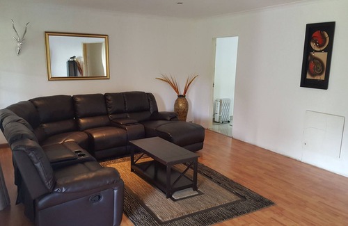 Greater Johannesburg Metropolitan Area House | Simbasun Royal Village and Spa