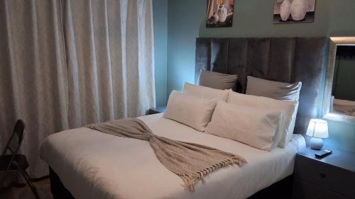 Emalahleni House | SIMICON Guesthouse