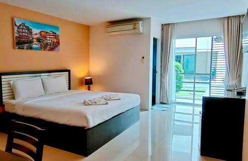 Saen Suk Hotel | Similan Mansion