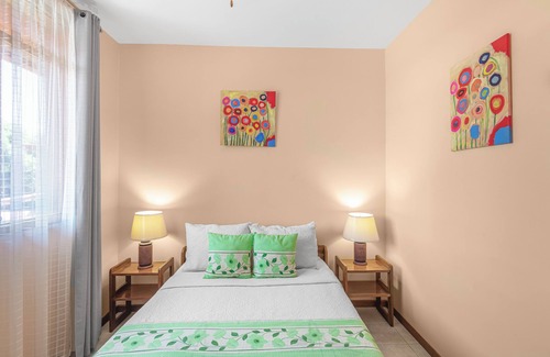 Barrio Ricos y Famosos Apartment | Simon Apt 2: Cozy 3-bedroom apartment within walking distance of Jaco Beach